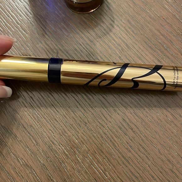 Estée Lauder 3-Piece Eye Set - Makeup Remover, Mascara and Eye Cream! - Picture 3 of 7